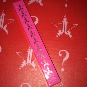 Velour Lip Liner in “Calabasas”